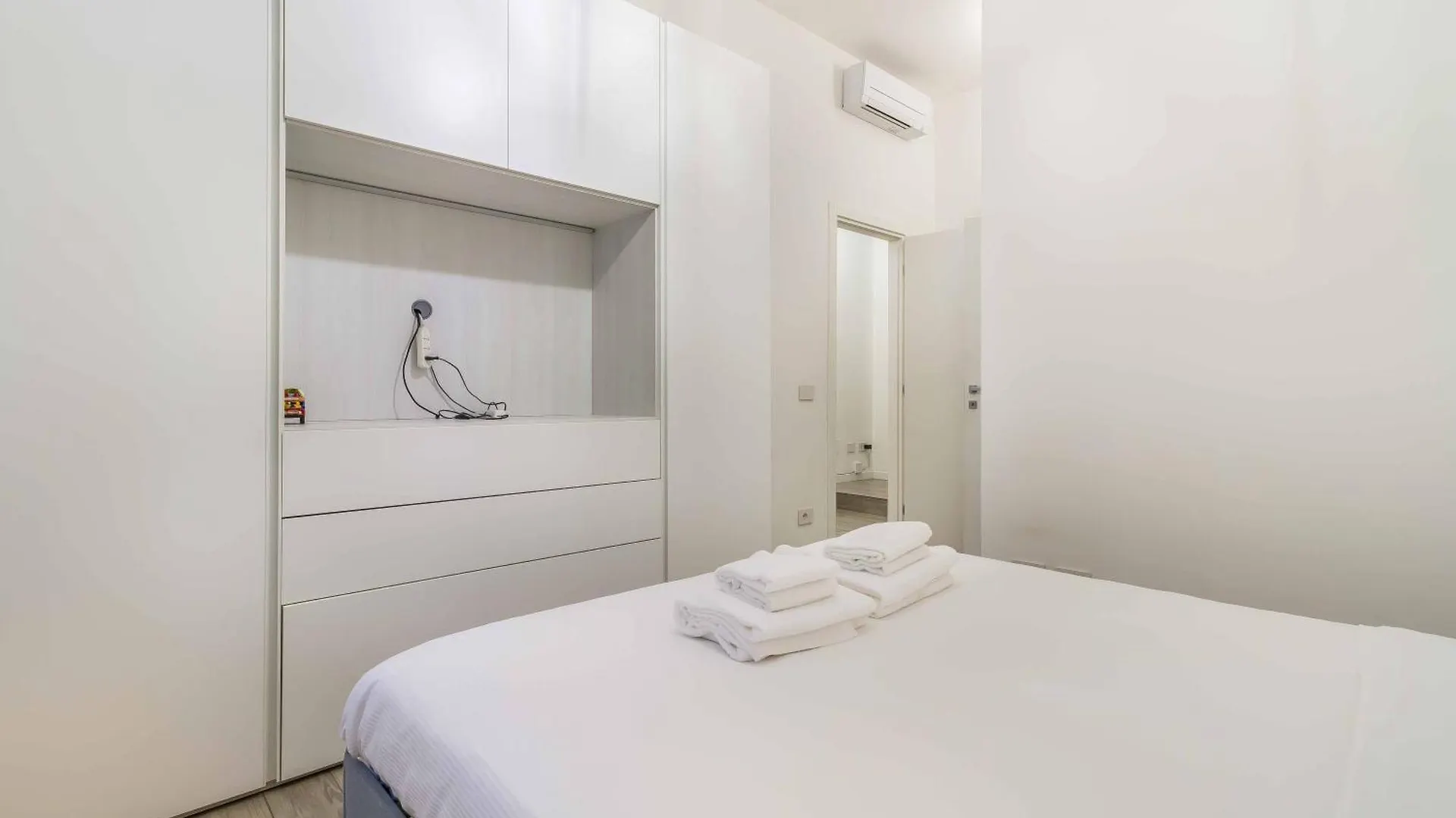 Domusmi Veniero 12 Daire Milano
