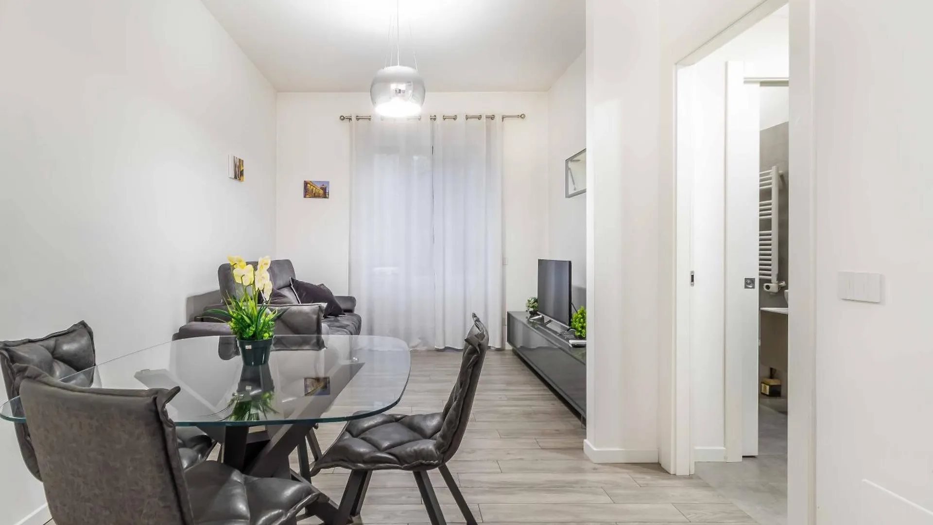 Domusmi Veniero 12 Daire Milano